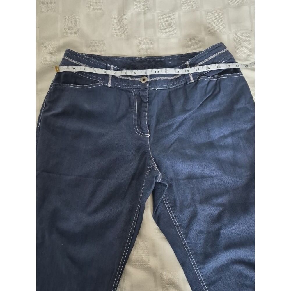 Women’s Dark Blue Cropped Jeans with Contrast Stitching - Picture 7 of 16